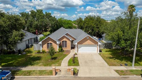 604 Hidden Trce, Weslaco, TX, 78599-3976 | Card Image