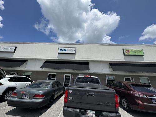 ste-3-313 E College St, Dickson, TN, 37055-1850 | Card Image