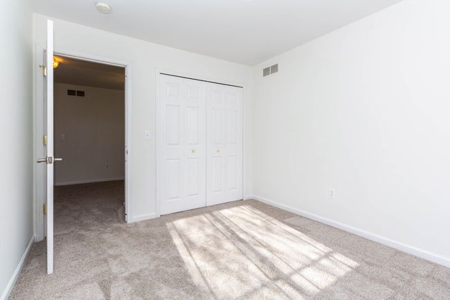 6173 Elarz Dr, Condo with 4 bedrooms, 3 bathrooms and null parking in Troy MI | Image 26