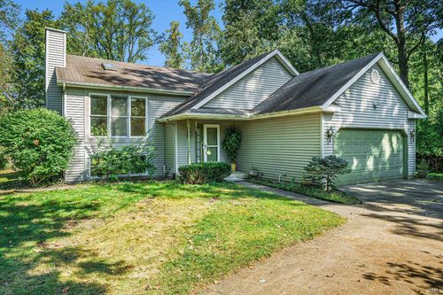 51540 Bridgewater Ct, South Bend, IN, 46637-1331 | Card Image