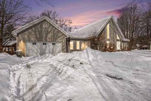 70 Linda St, Limoges, ON, K0A2M0 | Card Image