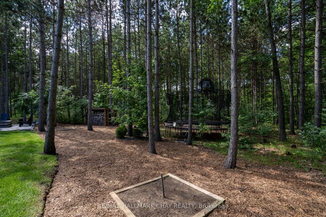 105 Mennill Dr, House other with 4 bedrooms, 4 bathrooms and 9 parking in Minesing ON | Image 45