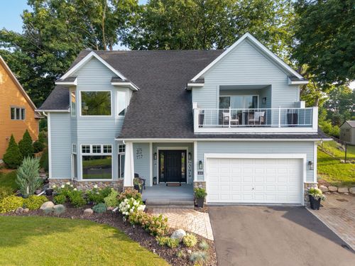 4646 Island View Dr, Mound, MN, 55364-9387 | Card Image
