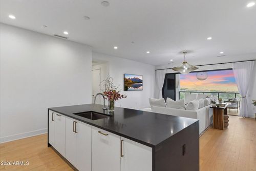 c-3011-19355 N 73rd Way, Scottsdale, AZ, 85255-0231 | Card Image