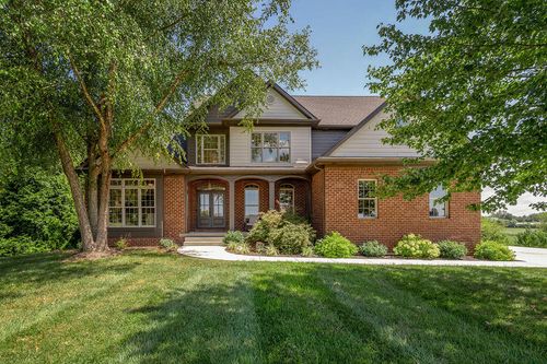 136 Seahawk Trl, Midway, KY, 40347-9793 | Card Image