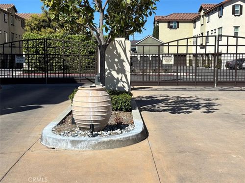 34-120 S Pacific Ave, Santa Ana, CA, 92703-6300 | Card Image