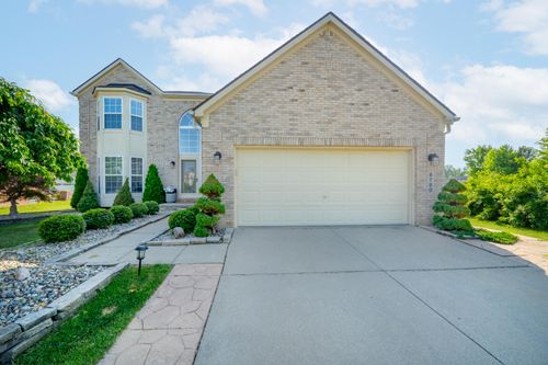 8780 Tamarack Ln, Ypsilanti, MI, 48197-9666 | Card Image
