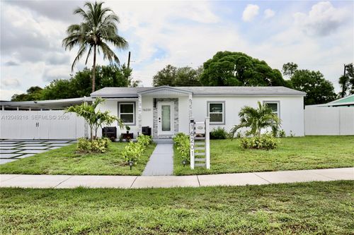 16201 Nw 18th Pl, Miami Gardens, FL, 33054-2161 | Card Image