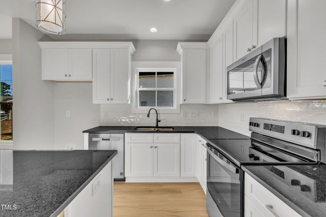 15-617 Ray St-23 | Image 18