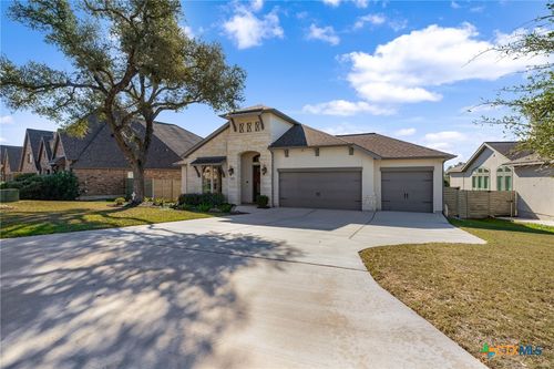 633 Vale Ct, New Braunfels, TX, 78132-2957 | Card Image