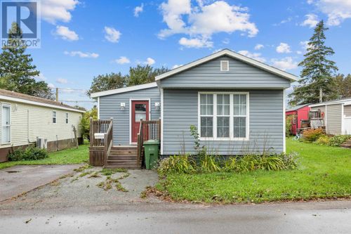 9 Linkletter Estate, House with 2 bedrooms, 1 bathrooms and null parking in Summerside PE | Card Image