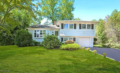 707 Gallows Hill Rd, Cranford, NJ, 07016-1644 | Card Image