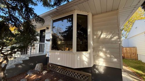 2153 9b Avenue S, Lethbridge, AB, T1J1Y2 | Card Image