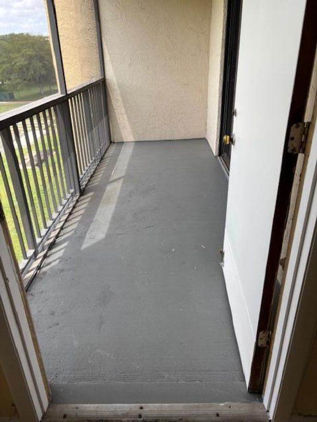 APT-401 - 2820 Tennis Club Dr, Condo with 3 bedrooms, 2 bathrooms and null parking in West Palm Beach FL | Image 12