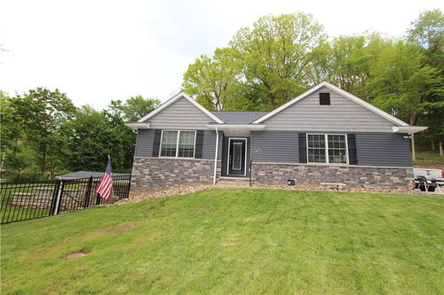 1003 Laurel Hill Dr, West Homestead, PA, 15120-1124 | Card Image