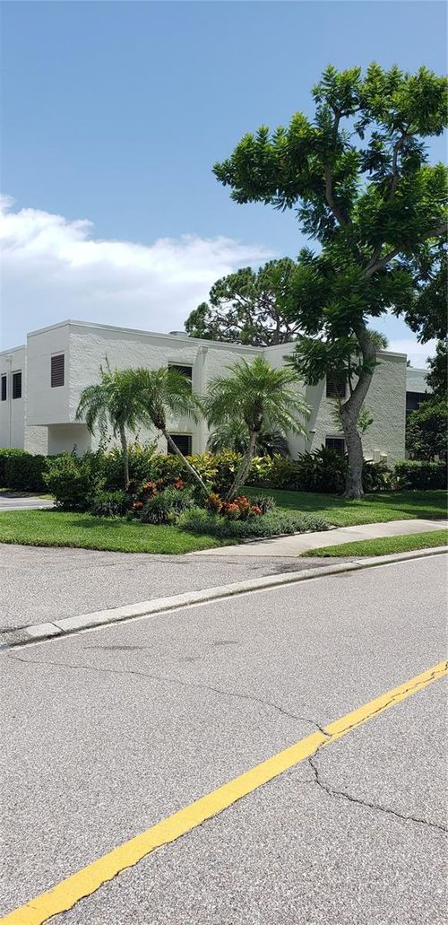 110-5170 Marsh Field Ln, SARASOTA, FL, 34235-7028 | Card Image