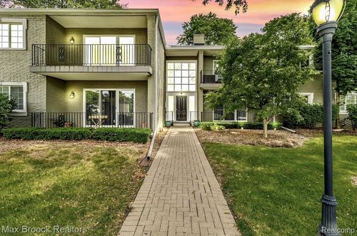 46-1113 N Old Woodward Ave, Birmingham, MI, 48009-5444 | Card Image