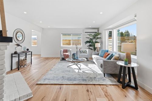 11-2558 Ferguson Rd, Saanichton, BC, V8M1V7 | Card Image