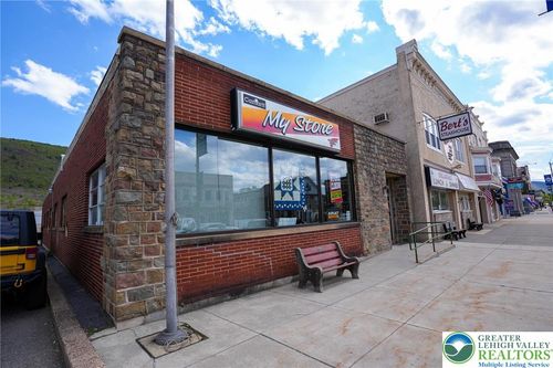418 Delaware Ave, Palmerton, PA, 18071-1909 | Card Image