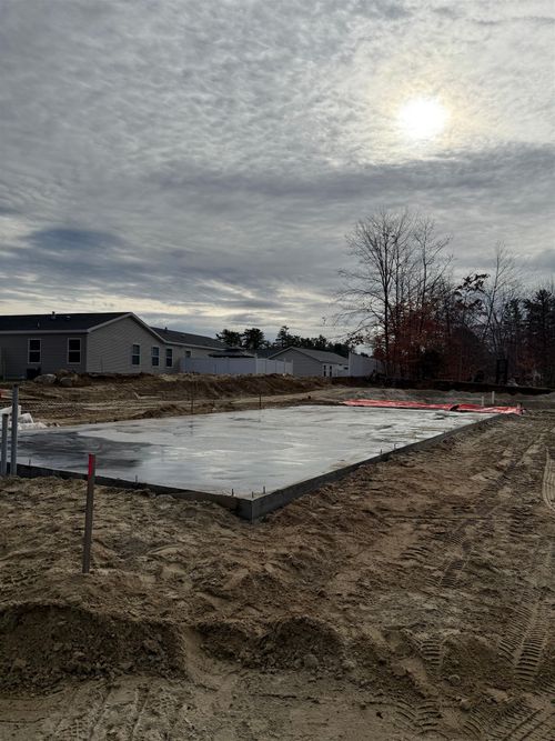 27B Woodland Way, Plymouth, NH, 03264 | Card Image