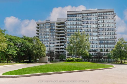 1112-12 Laurelcrest St, Brampton, ON, L6S5Y4 | Card Image