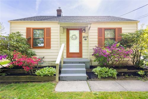 1837 Cameroon Ct, Akron, OH, 44305-3612 | Card Image