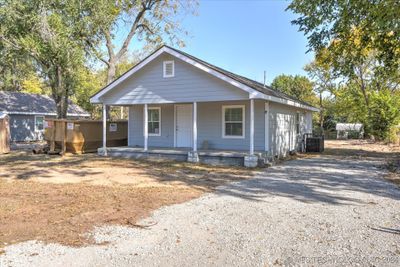 33 S 64th West Avenue, House other with 3 bedrooms, 2 bathrooms and null parking in Sand Springs OK | Image 1