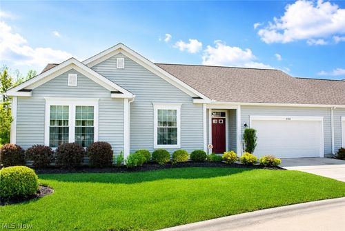8700 Wakefield Run, North Ridgeville, OH, 44039-9744 | Card Image