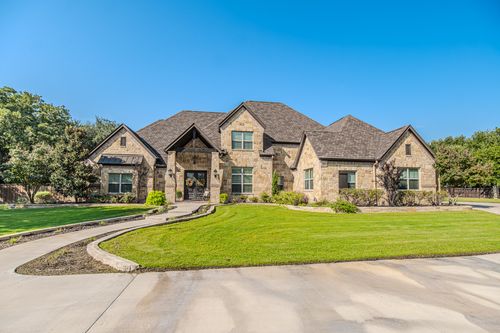 915 Timbercreek Dr, Stephenville, TX, 76401-8295 | Card Image