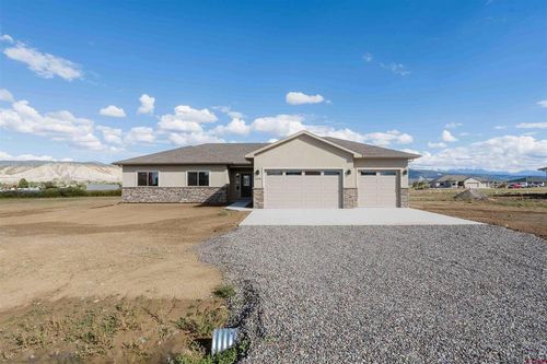 22196 6840 Ct, Montrose, CO, 81403-6311 | Card Image