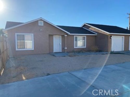 9625 N Loop Blvd, California City, CA, 93505-1318 | Card Image