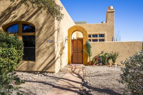 711 Lombard Way, Tubac, AZ, 85646-0066 | Card Image