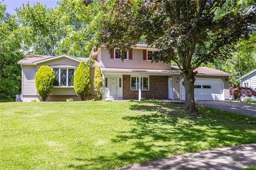 32 Flamingo Dr, Gates, NY, 14624-2244 | Card Image