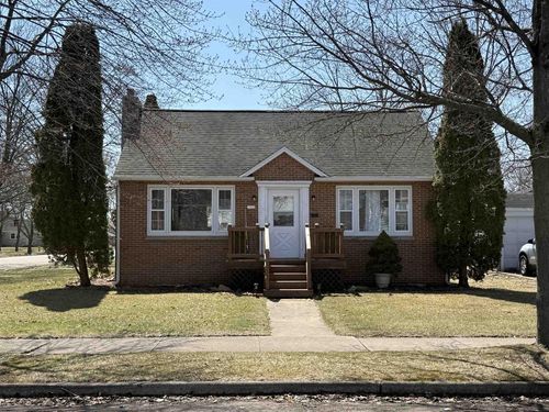 1901 16th Avenue, Menominee, MI, 49858 | Card Image