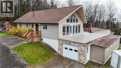 646 Davis St, Grand-Sault/Grand Falls, NB, E3Z1B3 | Card Image