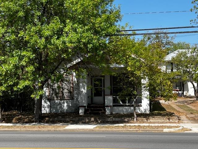 Ford St, Llano, TX 78643