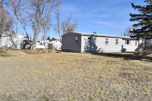 208 2nd Ave Sw, Brady, MT, 59416-8999 | Card Image