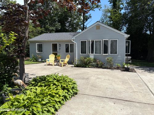 35 Keelson Dr, Waretown, NJ, 08758-2012 | Card Image