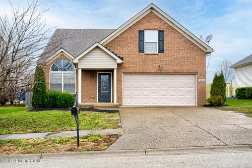 816 Hackney Ln, Shelbyville, KY, 40065-7210 | Card Image