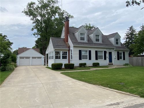 1020 11th Street, Charleston, IL, 61920 | Card Image