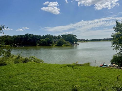 117 Scenic Dr, Highland Village, TX, 75077-6757 | Card Image