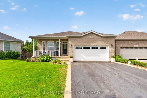 411 Abbot St, Kingston, ON, K7P3J4 | Card Image