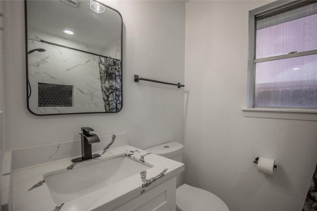 23310 Dew Wood Ln, House other with 3 bedrooms, 2 bathrooms and 2 parking in Spring TX | Image 12