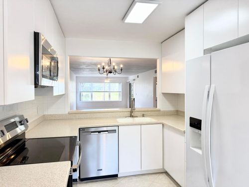 102-4745 Lucerne Lakes Blvd, Lake Worth, FL, 33467 | Card Image