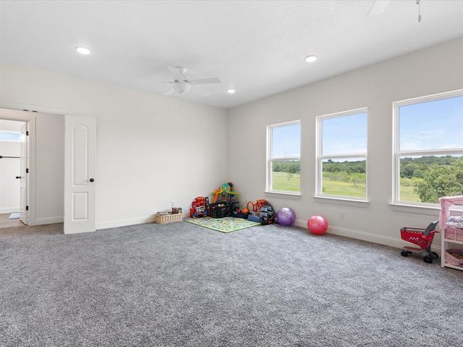 downstairs bathroom and laundry room | Image 24