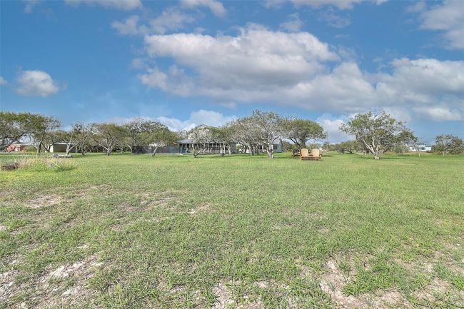 1010 First St Street, House other with 6 bedrooms, 4 bathrooms and 8 parking in Bayside TX | Image 17