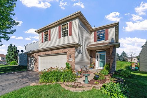 8373 Savanna Oaks Ln, Woodbury, MN, 55125-9575 | Card Image