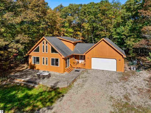 6570 Edgewater Drive, Honor, MI, 49640 | Card Image