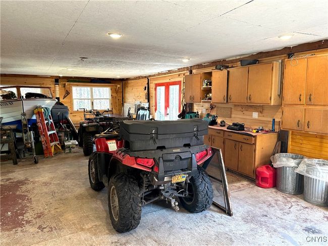 Inside of Garage | Image 39