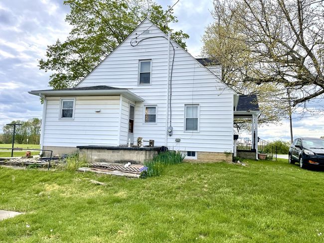 303 - 301-303 3 Rd St, Home with 3 bedrooms, 1 bathrooms and null parking in Beaver OH | Image 21